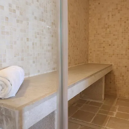 מלון Dimore Di Portadibasso 4*