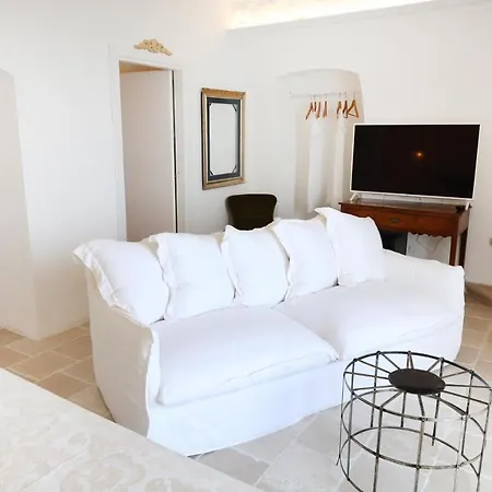 מלון Dimore Di Portadibasso 4*